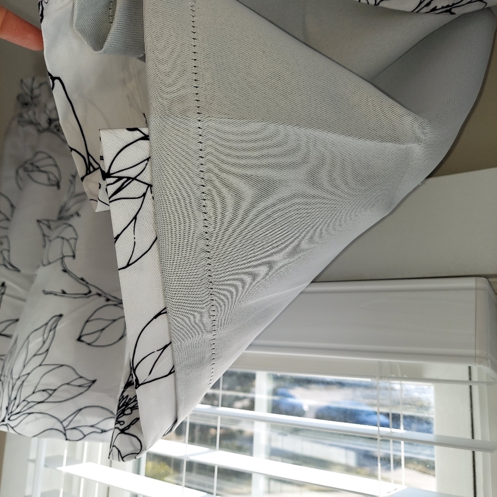 Window Valances - Picture 3 of 3